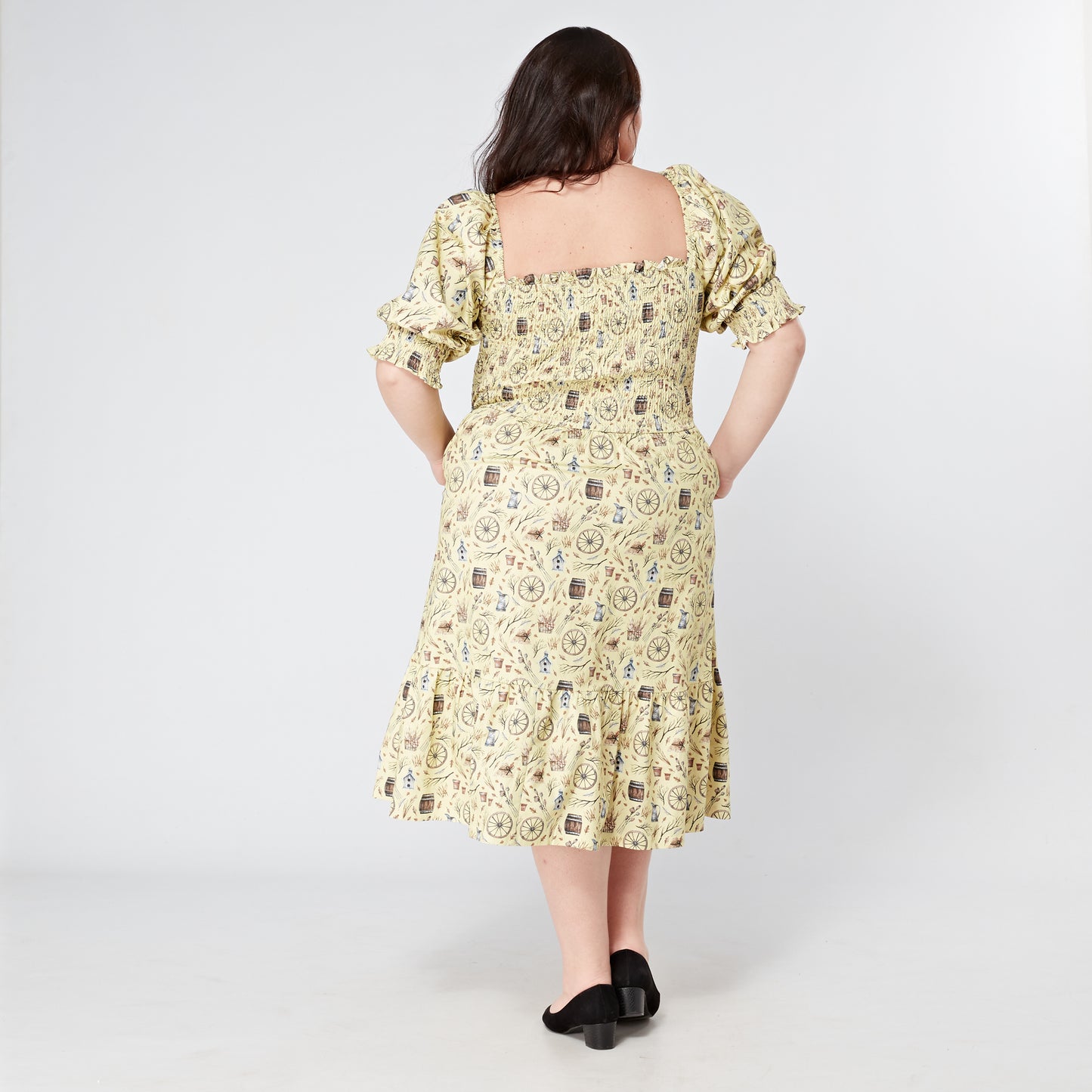 Plus-Size-Shirred-Cotton-Midi-Dress-With-Sleeves